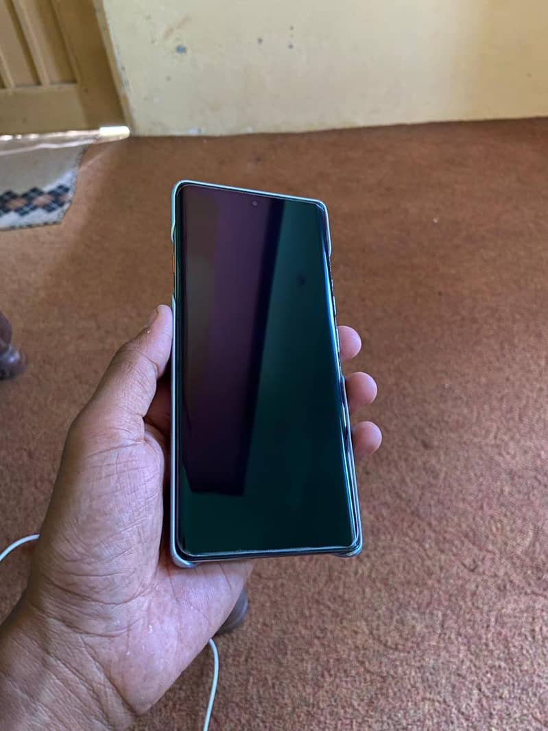 Tecno CAMON 40 Pro 1