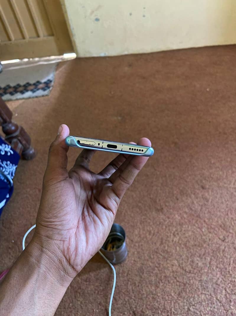 Tecno CAMON 40 Pro 4