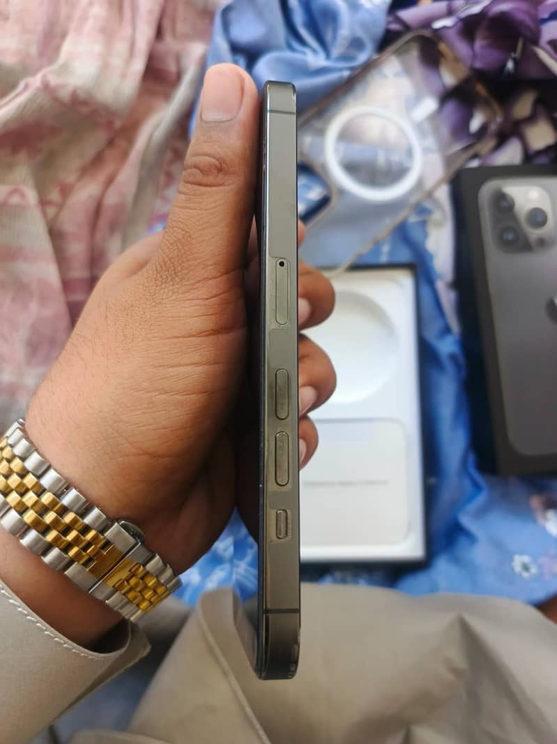 IPONE 13pro 12