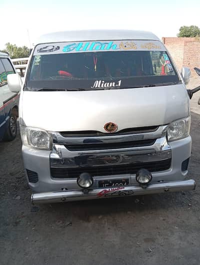 Toyota hiace 214