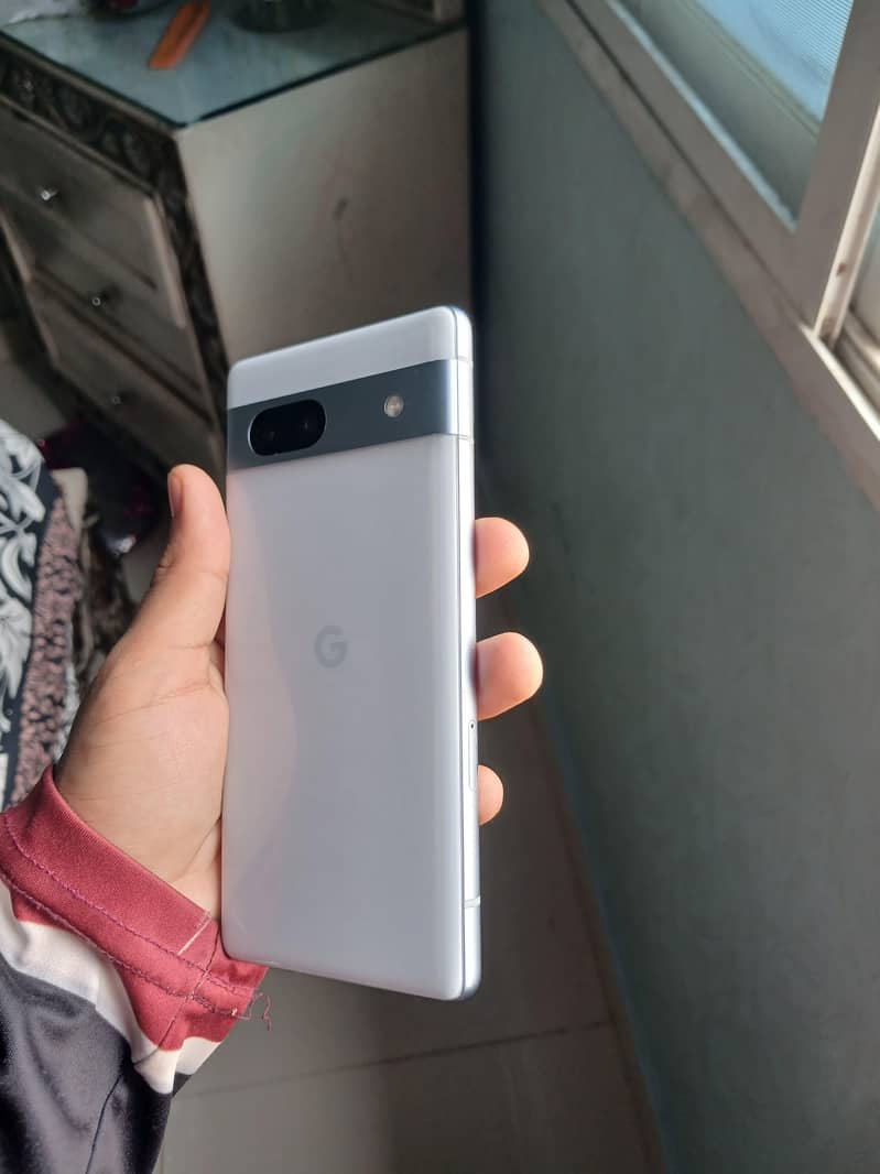 Google Pixel 7a 5