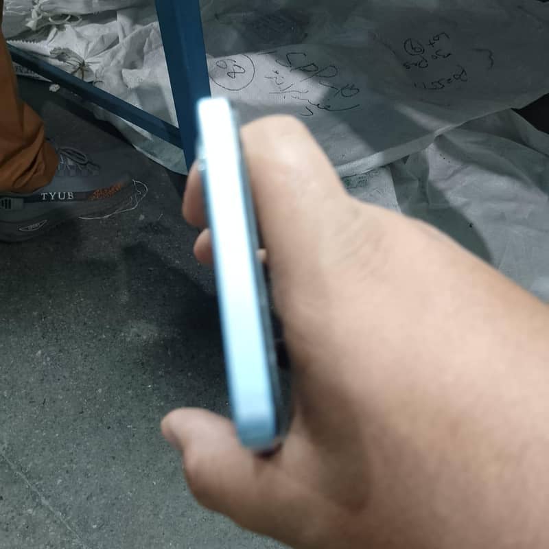 OPPO A60 5