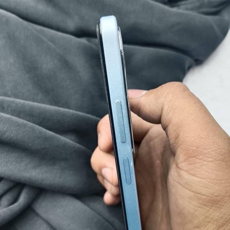 OPPO A60 10