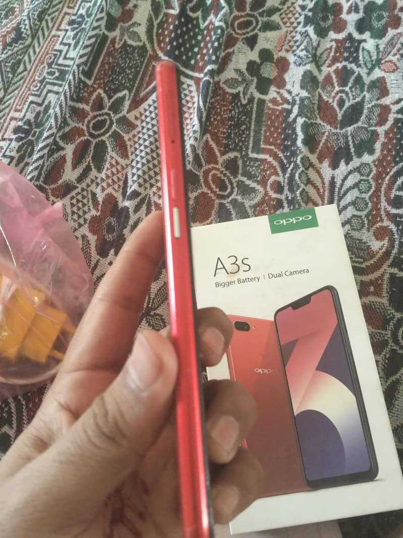 OPPO A3s 0