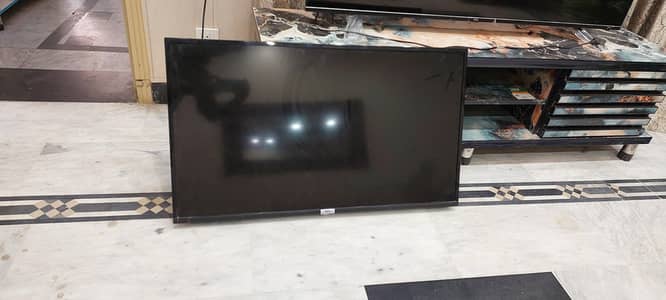 Tcl Led Tv 40 inch andriod good condition no fault never open repair