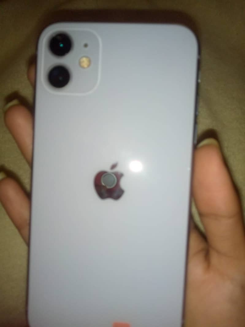 Apple iPhone 11 0