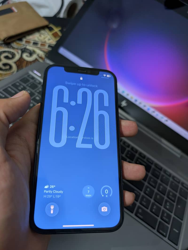 iPhone 12 7