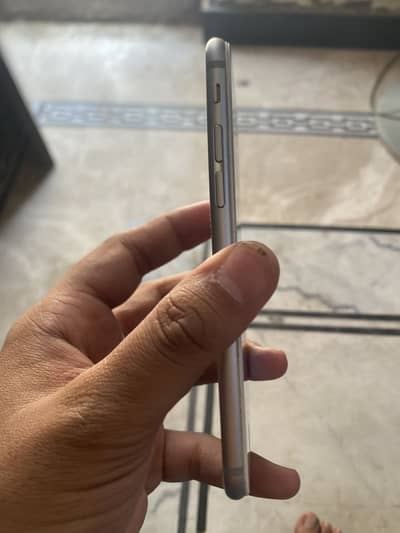 Apple iPhone 6