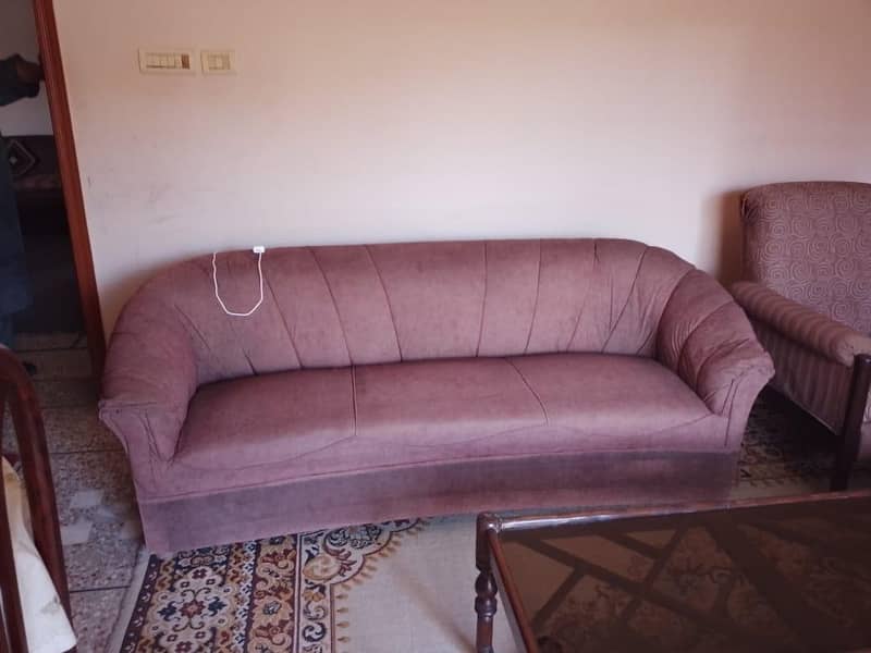 used sofa set 0