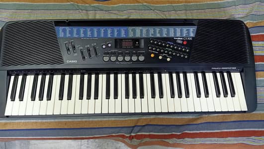 Casio keyboard CT 700 new condition