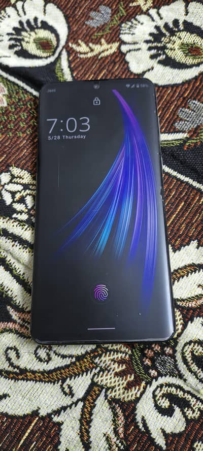 Sharp Aquos Zero 2   8/256 lush condition 8/10