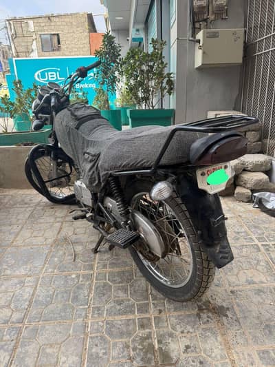 suzuki Gs 150 2016  03.11. 90.90. 139
