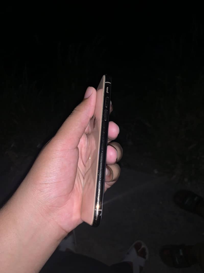 iPhone xs 2