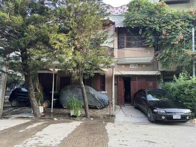 Single and sharing rooms available in Rawalpindi girls hostel