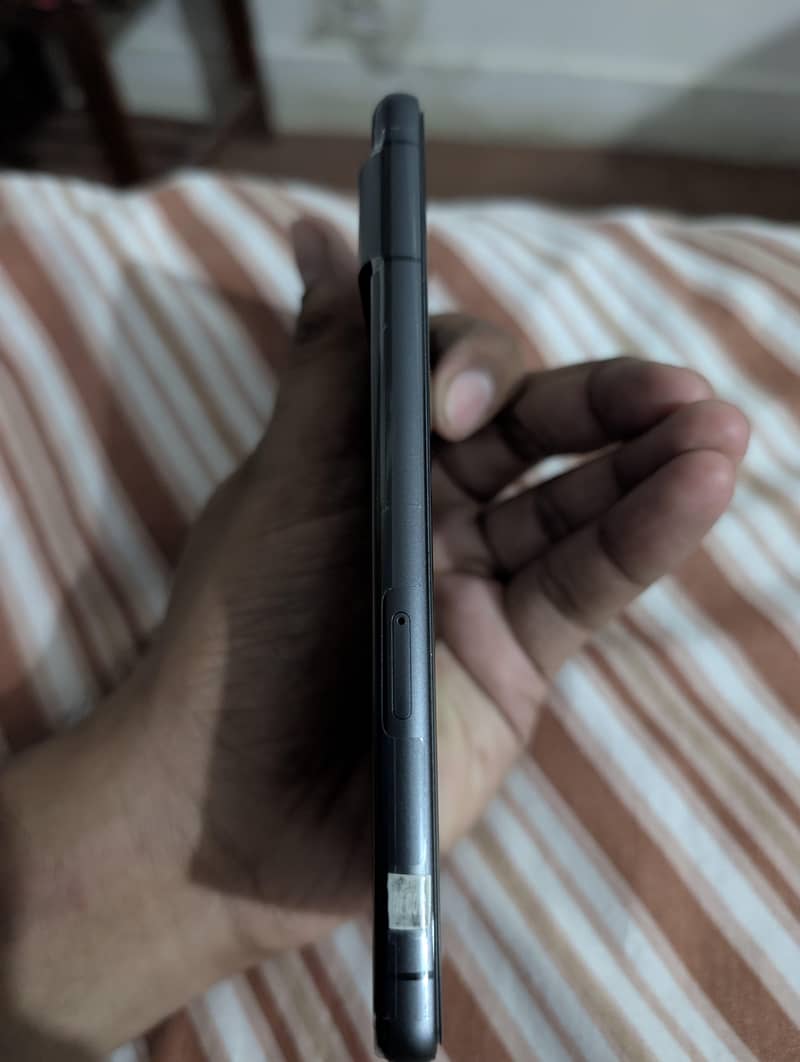 Google Pixel 7 4
