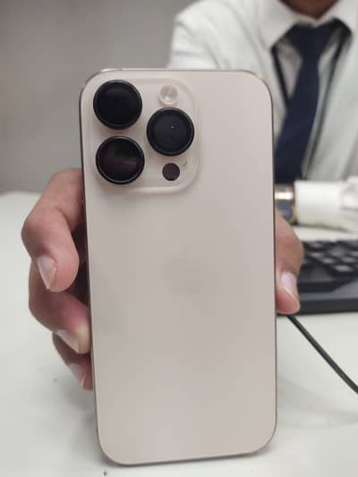 Apple iPhone 16 Pro