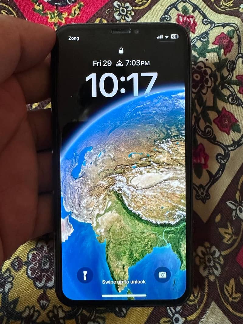 Apple iPhone X 3