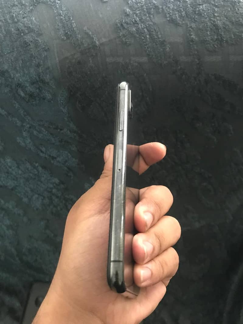 Apple iPhone X 2