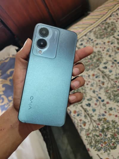 Vivo Y17s