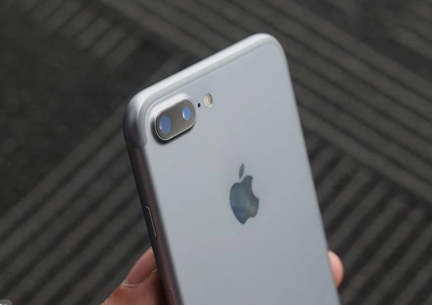 Apple iPhone 7 Plus 3