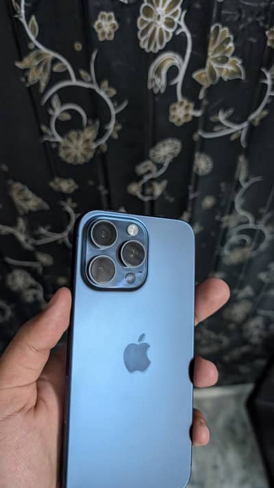 Apple iPhone 15 Pro Max jv