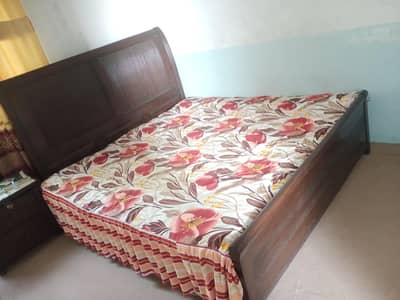 Wooden Bed Set For Sale in a Good Condition
