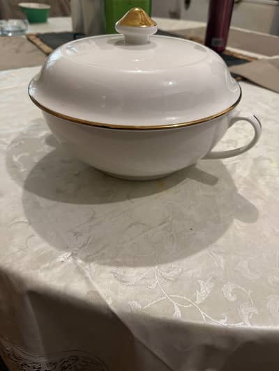 Beautiful outrageous Italian bowl dinner set