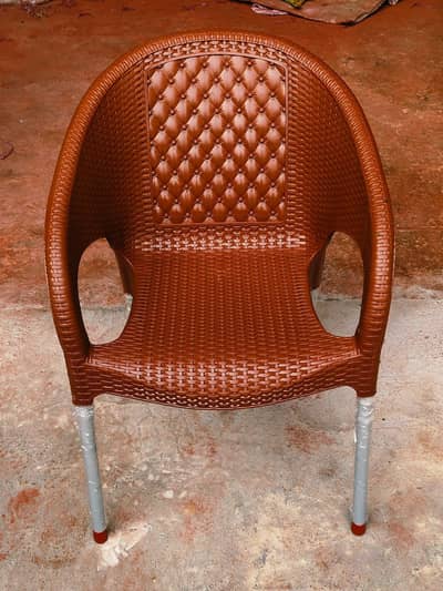 Brand New Plastic Furniture Set -4 Chairs + 1  table Table