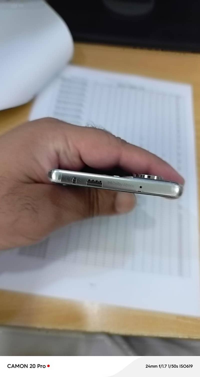 Tecno CAMON 40 Pro 4