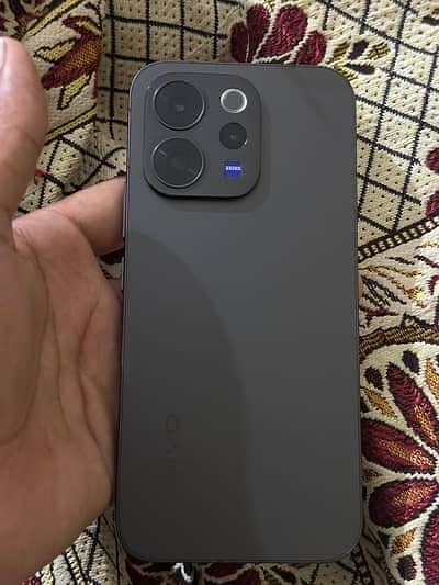 Vivo V70 5G (Anthentic Black) 12/256