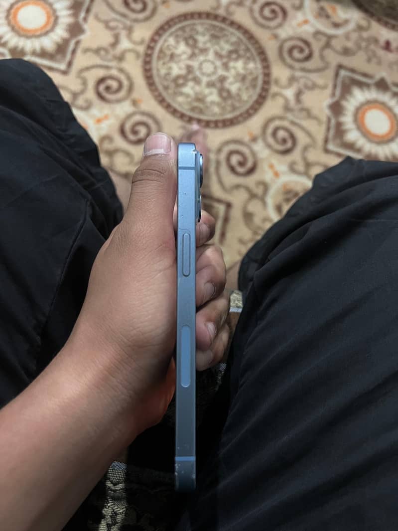 Apple iPhone 14 1