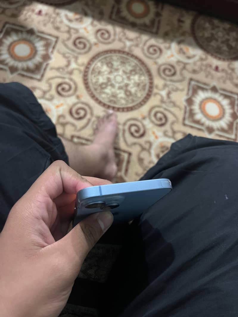 Apple iPhone 14 4