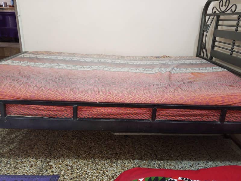 Single bed 2
