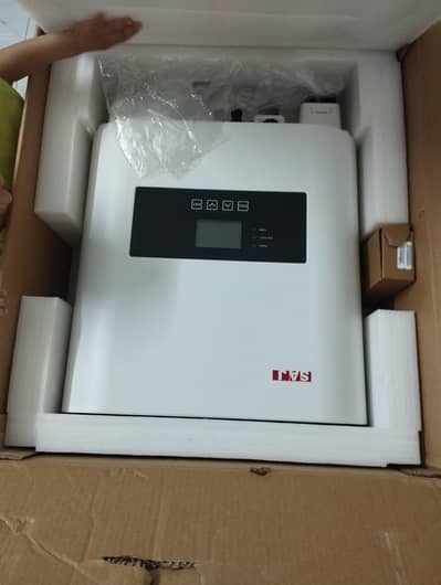SAJ Company 9KW Hybrid Inverter (Brand new)