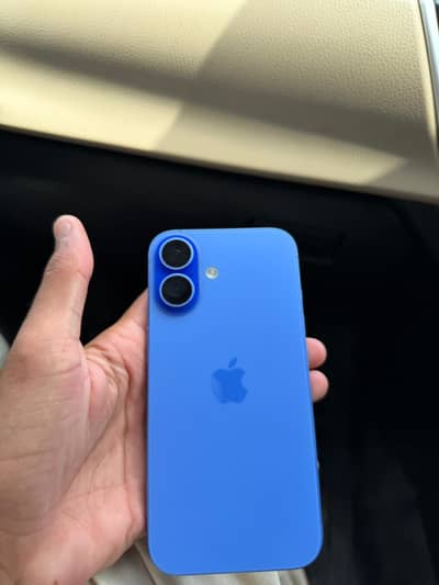 Apple iPhone 16