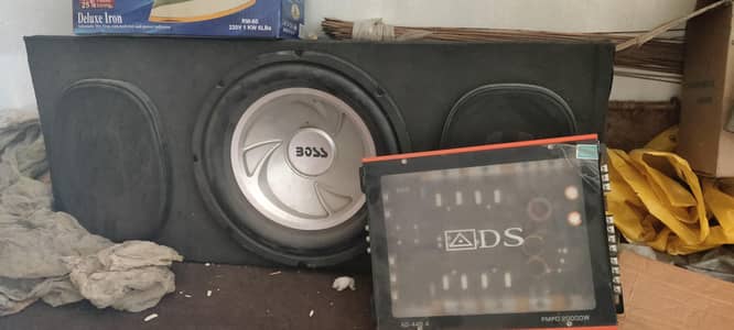 Amplifier with subwoofers