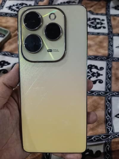 Infinix Hot 40 Pro