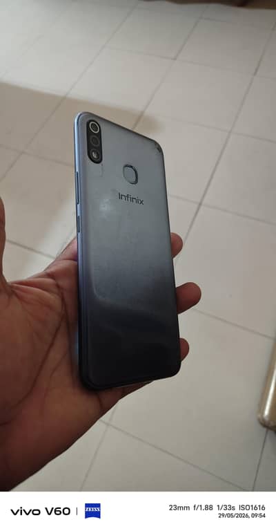 infinix Hot 8 Lite 2/32 gb