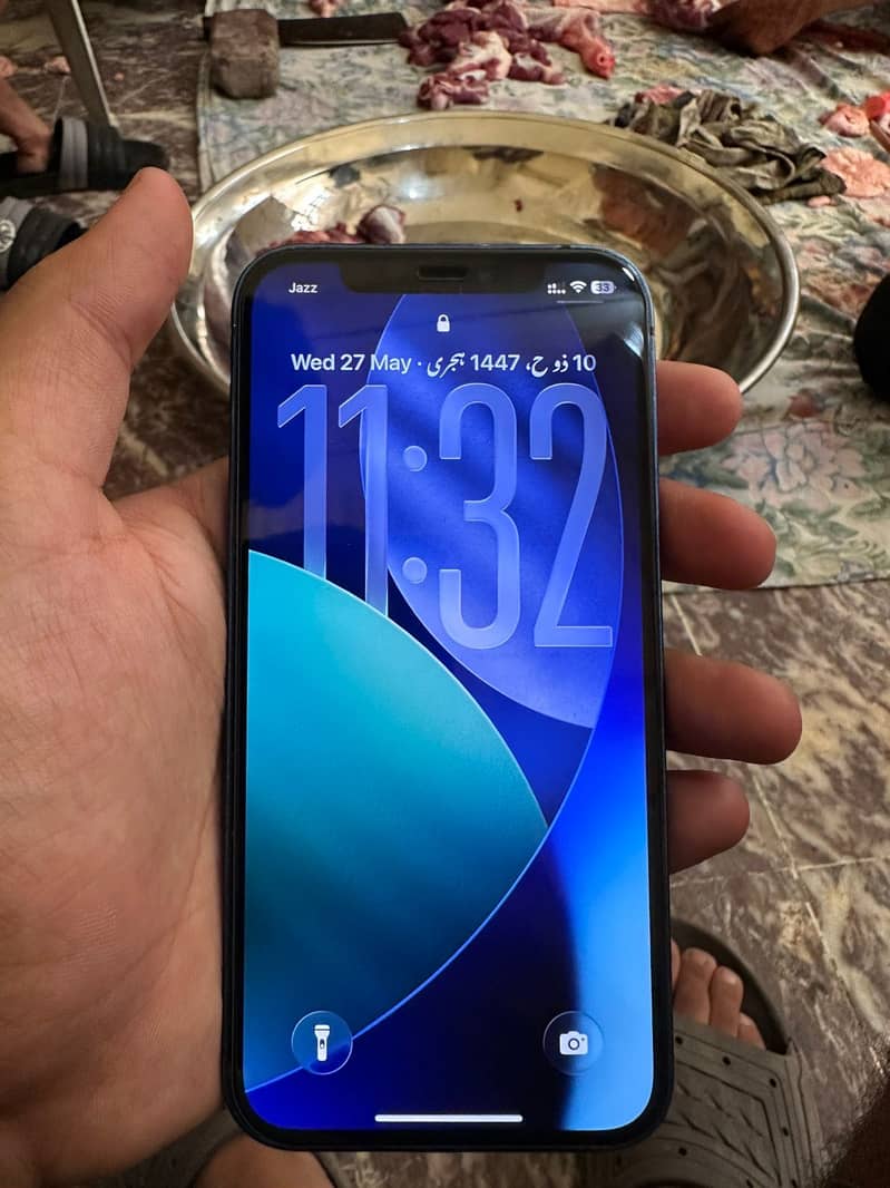 Apple iPhone 12 1
