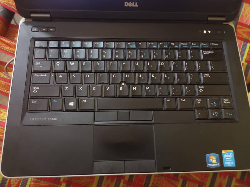 Dell Latitude E6440 0