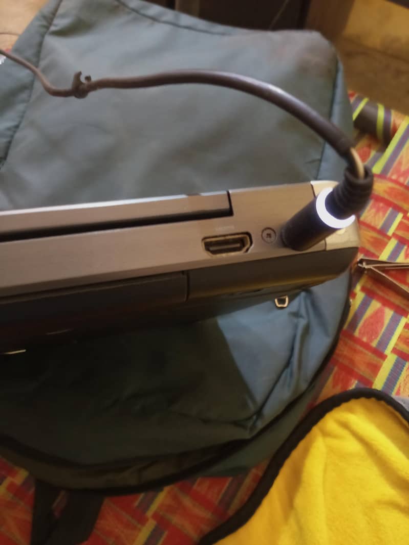 Dell Latitude E6440 3