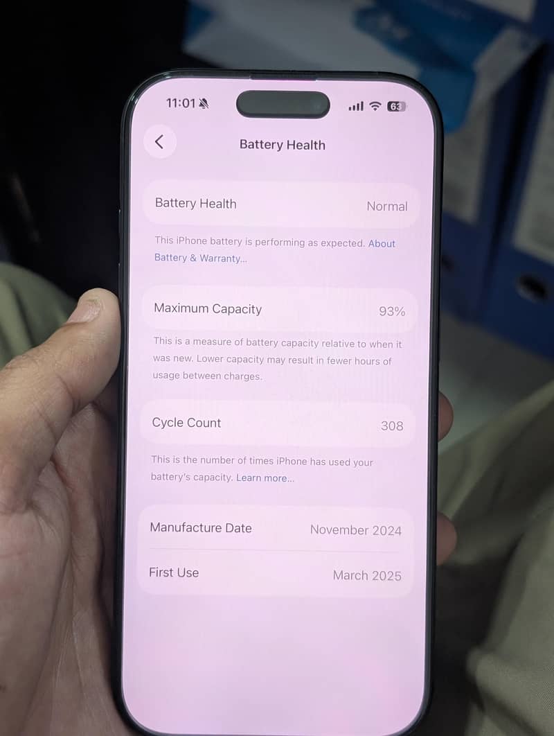 iPhone 16 Pro 1