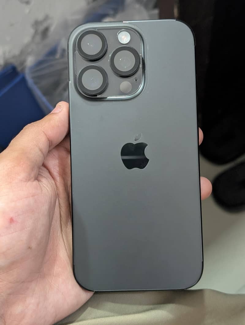 iPhone 16 Pro 9