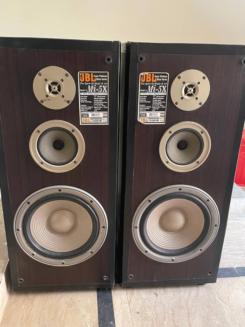 JBL speaker 0