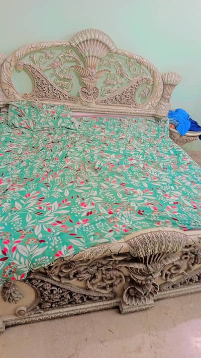 completely bedroom set for sale