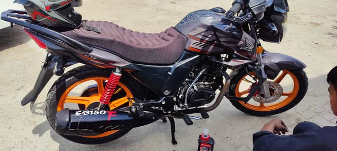 Honda CB 150F 2024