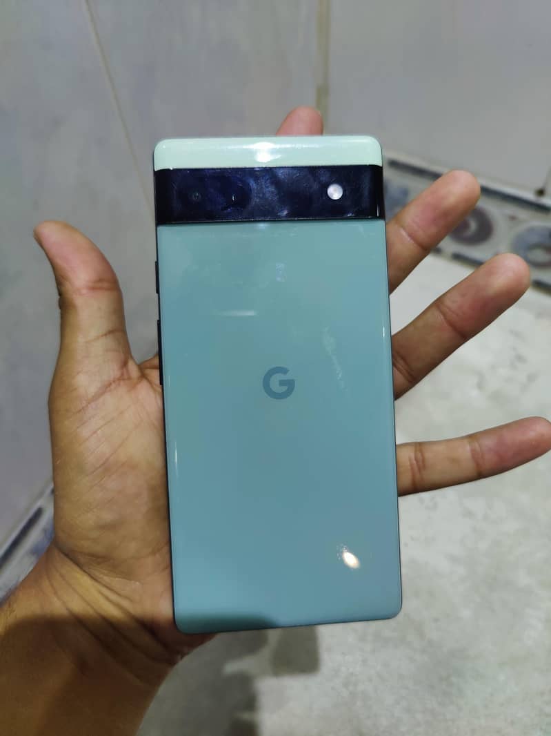 Google Pixel 6a 1