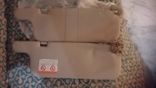 sun visor in lush condition