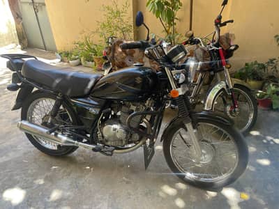 Suzuki gs 150 neat condition