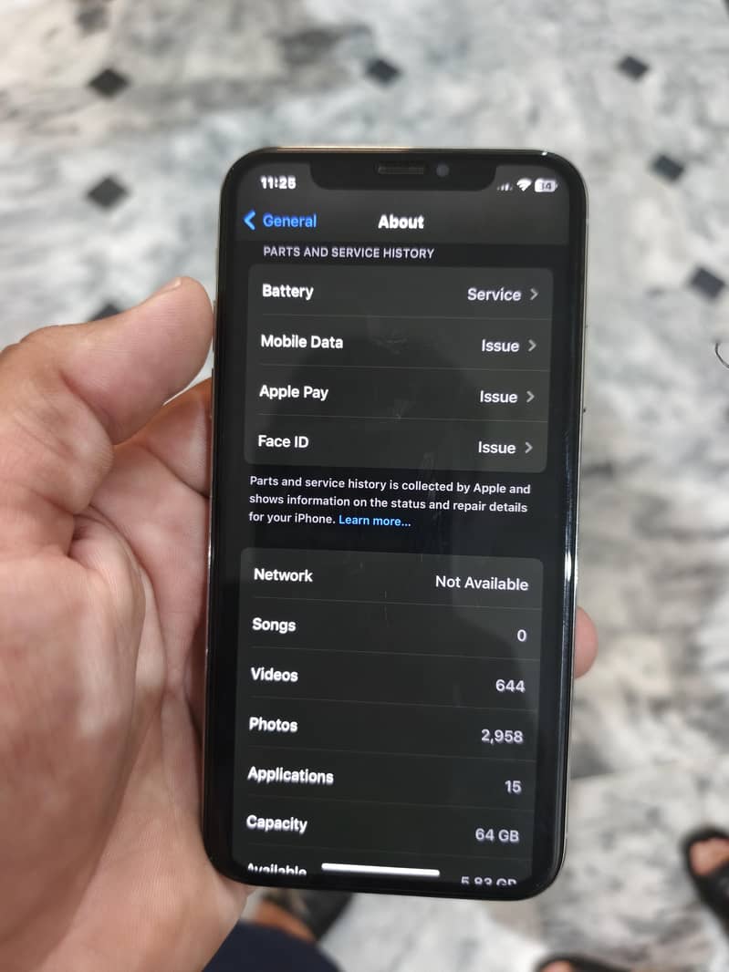 Apple iPhone X 5